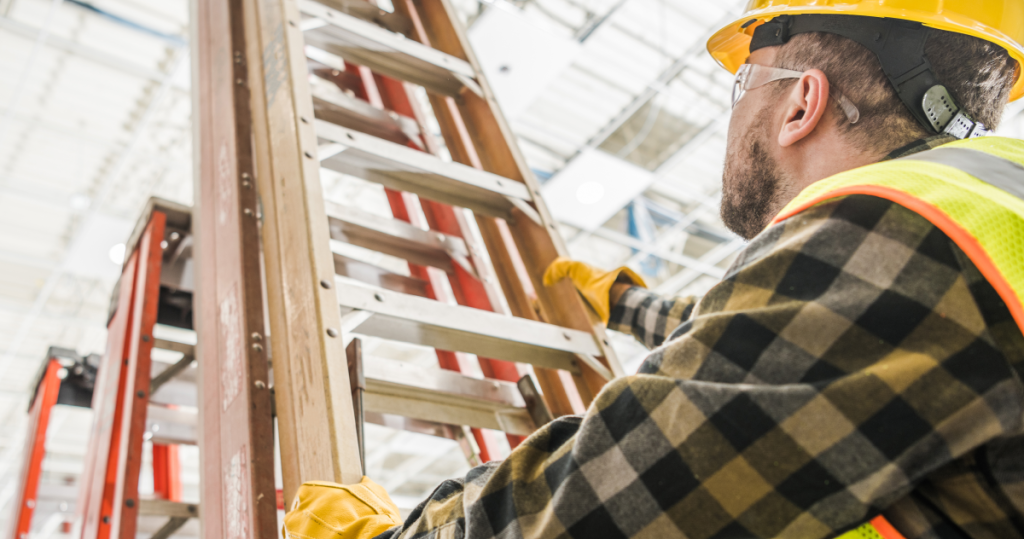 ¿Cómo prepararte para realizar un trabajo en altura?